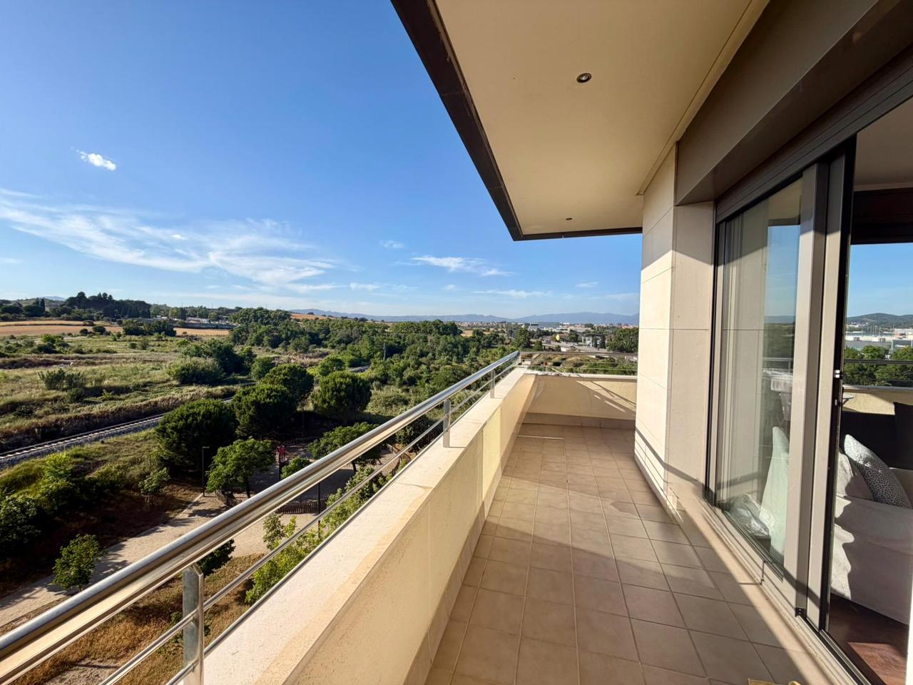 piso en montcada-i-reixac ·  240000€