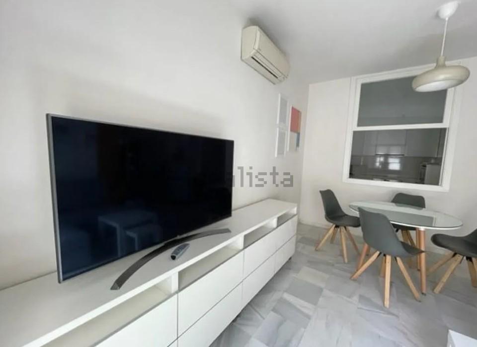 Flat in PUERTA OSARIO-JOSE LAGUILLO, Sevilla, Sevilla of 80 m2