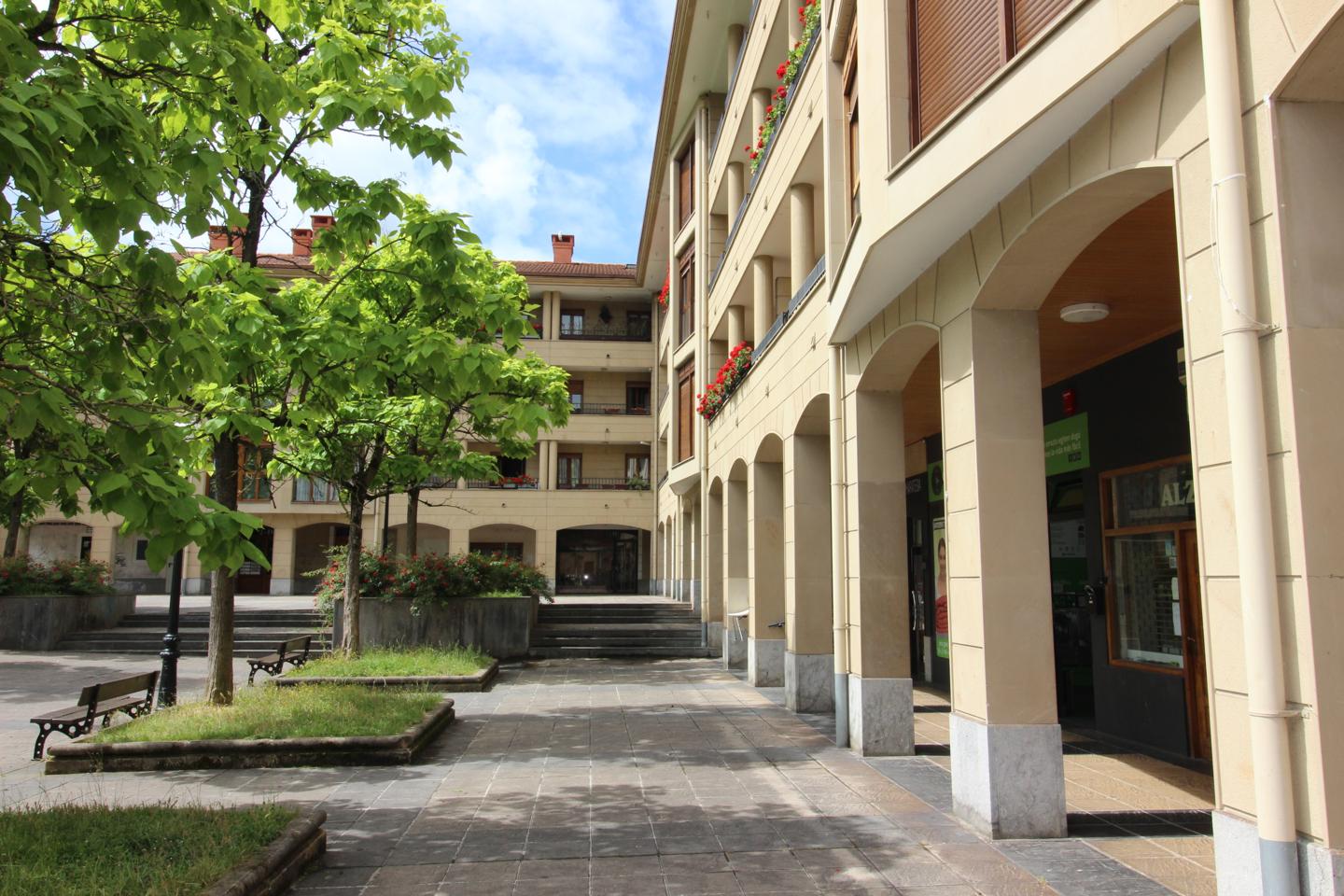 Local en Arantzazuko Ama Kalea, Oñati, Gipuzkoa de 80 m2