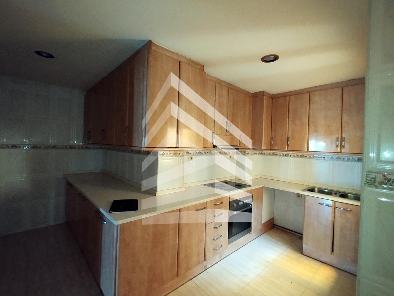 pisos en salt · carrer-de-manuel-de-falla-17190 184000€