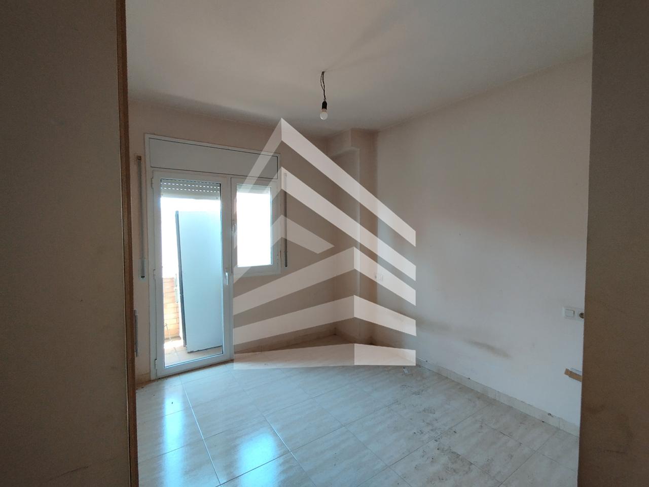 pisos en salt · carrer-de-manuel-de-falla-17190 184000€