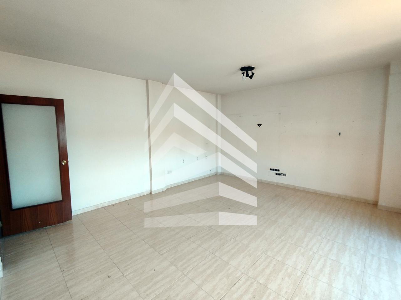 pisos en salt · carrer-de-manuel-de-falla-17190 184000€