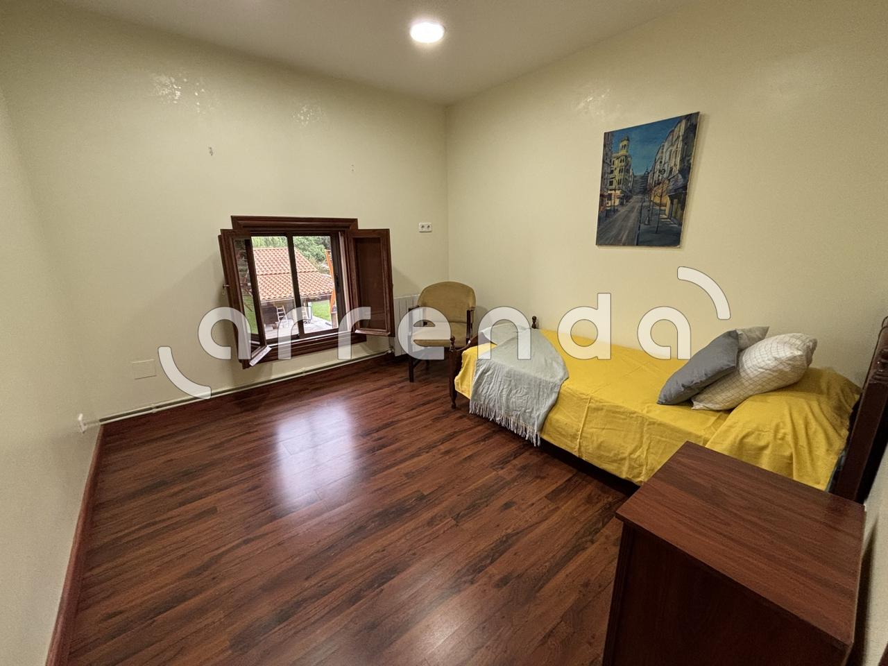 villas en santa-cruz-de-bezana · calle-bezania-39100 325000€