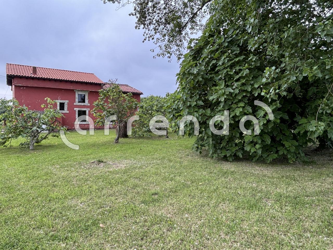 villas en santa-cruz-de-bezana · calle-bezania-39100 325000€