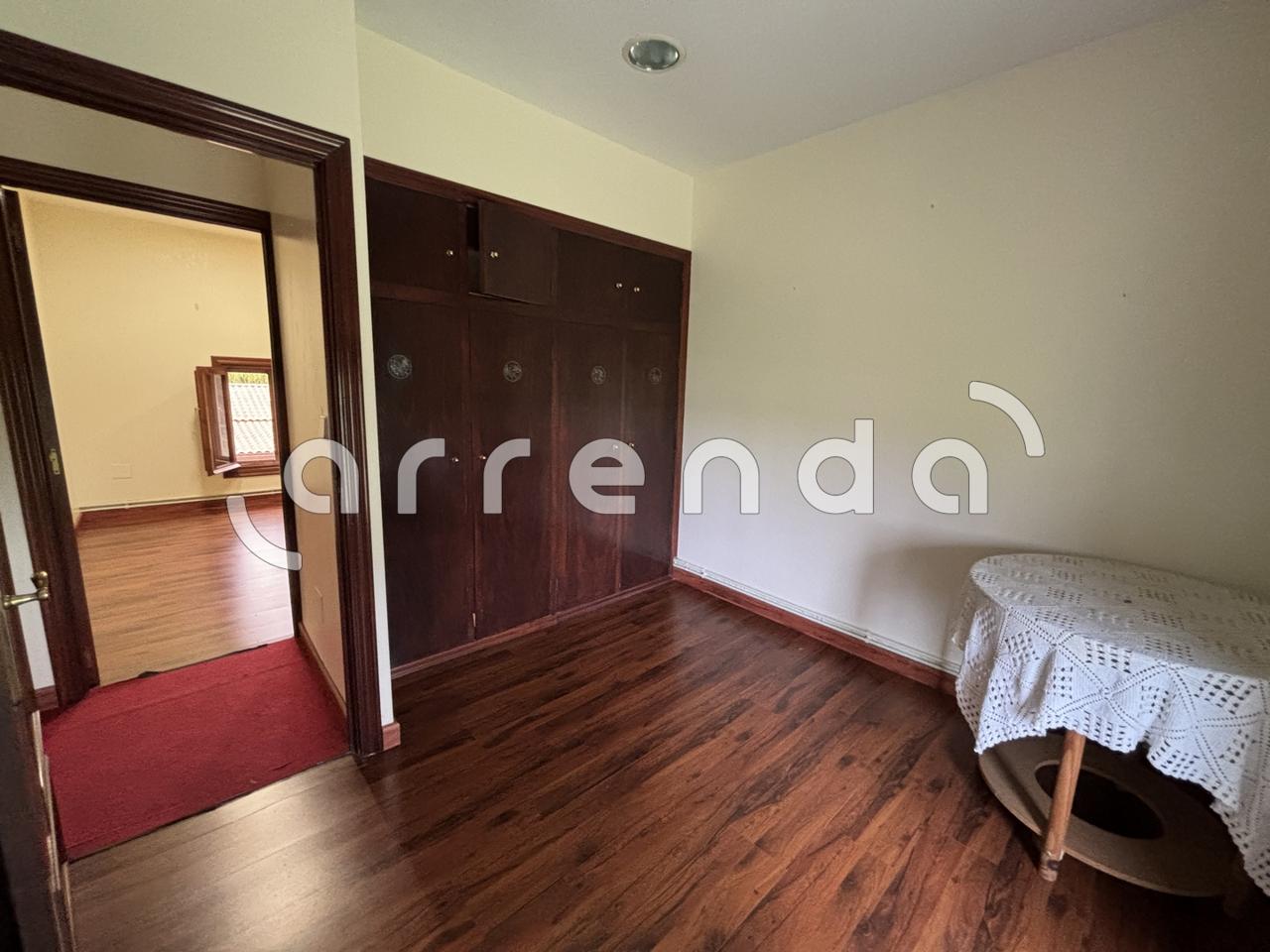 villas en santa-cruz-de-bezana · calle-bezania-39100 325000€