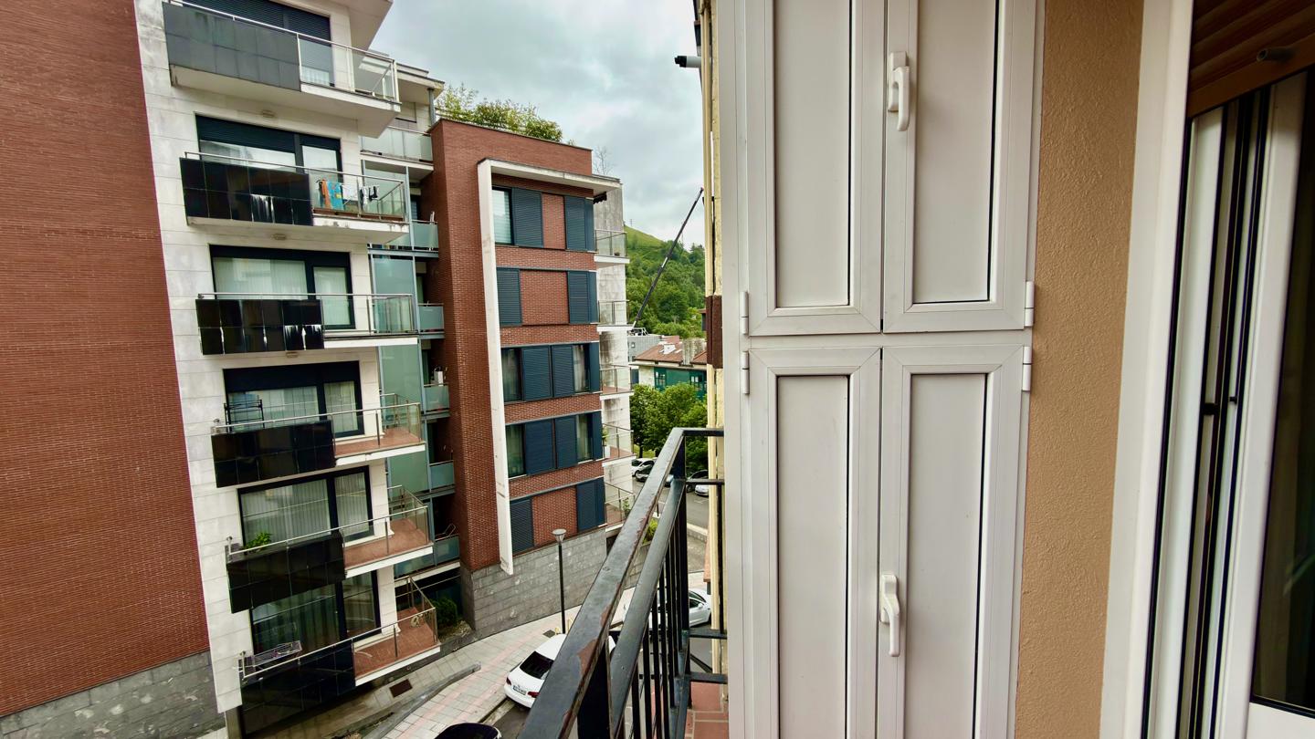 piso en ermua · iparraguirre-kalea-48260 154900€