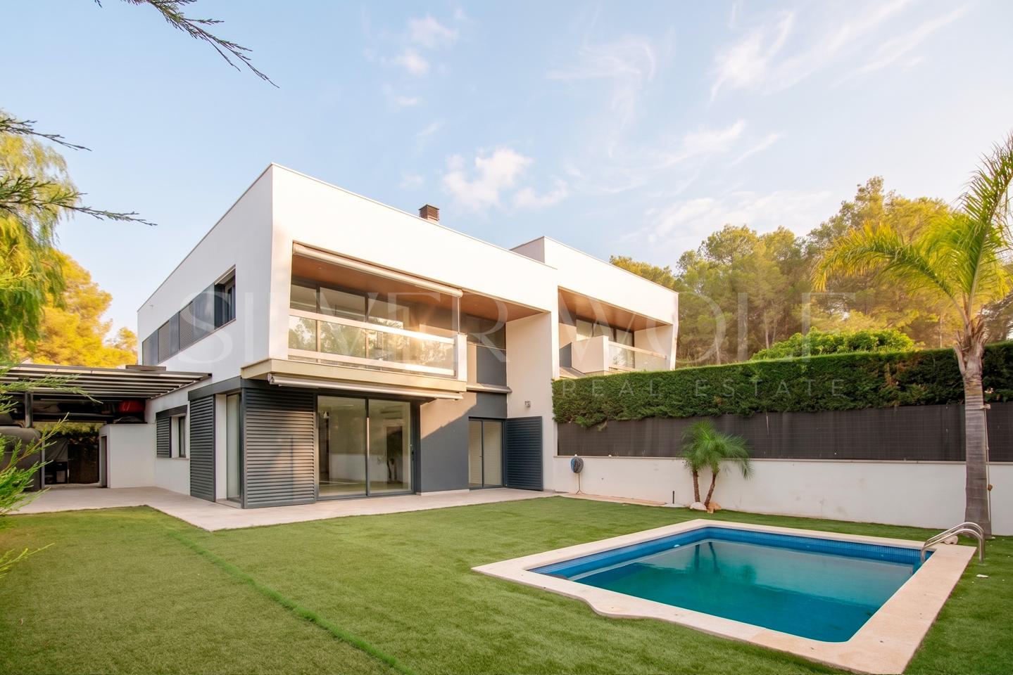 Casa / chalet en Carrer del Garona, Sant Pere de Ribes, Barcelona de 232 m2