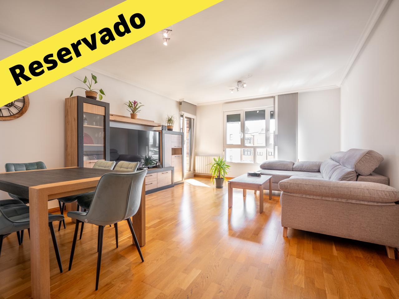 Acogedora y Amplia, zona Hervencias altas PARA ENTRAR A VIVIR -4 hab, 2 baños, terraza, trastero  y garaje