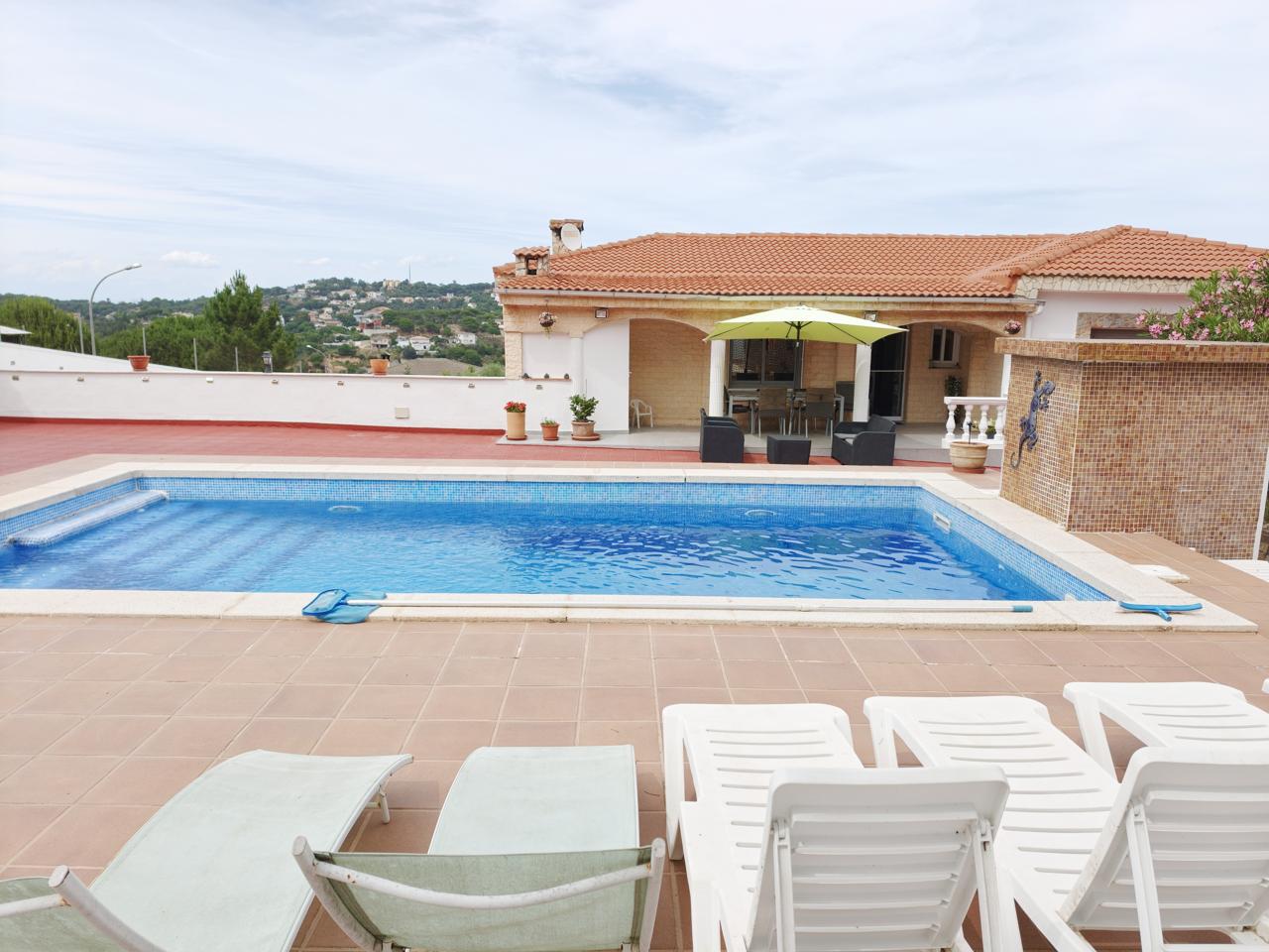 Chalet en venta en Girona