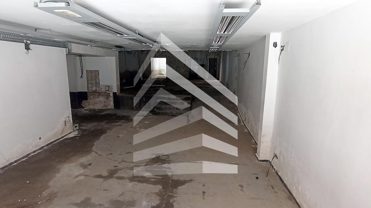 locales-comerciales en montcada-i-reixac · carrer-turo-08110 99540€