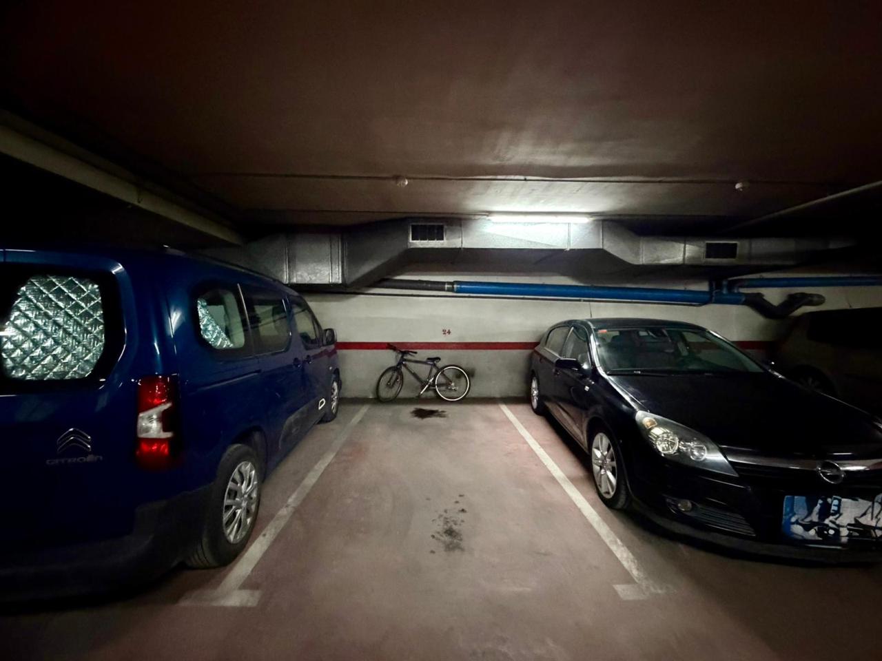 plaza-de-parking en montcada-i-reixac · montcada-centro 19900€