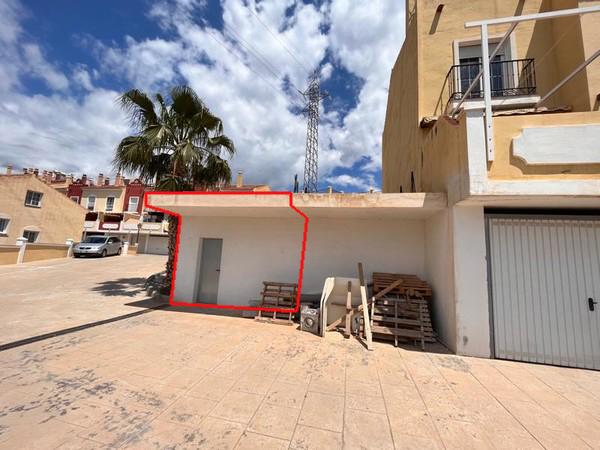foto de CHALET ADOSADO EN CONSTRUCCIÓN EN NERJA, MÁLAGA