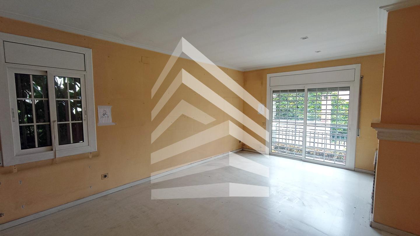 villas en el-prat-de-llobregat · carrer-del-prat-08820 495000€