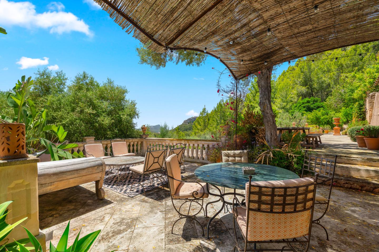 Finca rústica con carácter, vistas abiertas y piscina — Andratx — Foto 15