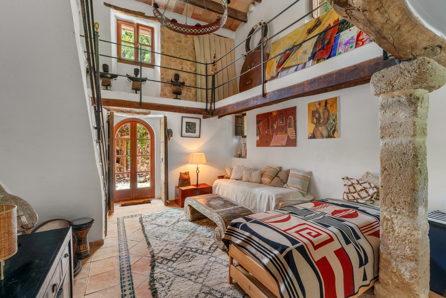 Finca rústica con carácter, vistas abiertas y piscina — Andratx — Foto 4