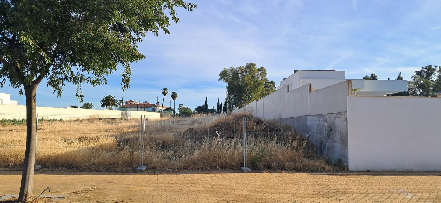 Terreno en venta en Badajoz