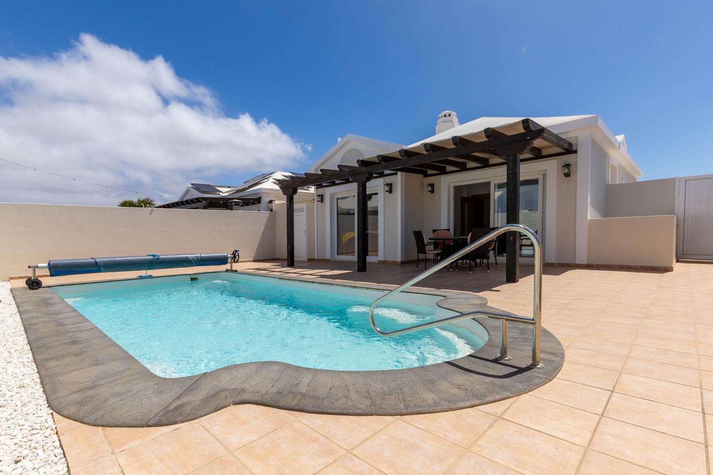 Versatile 4 Bed Costa Papagayo Villa With Pool