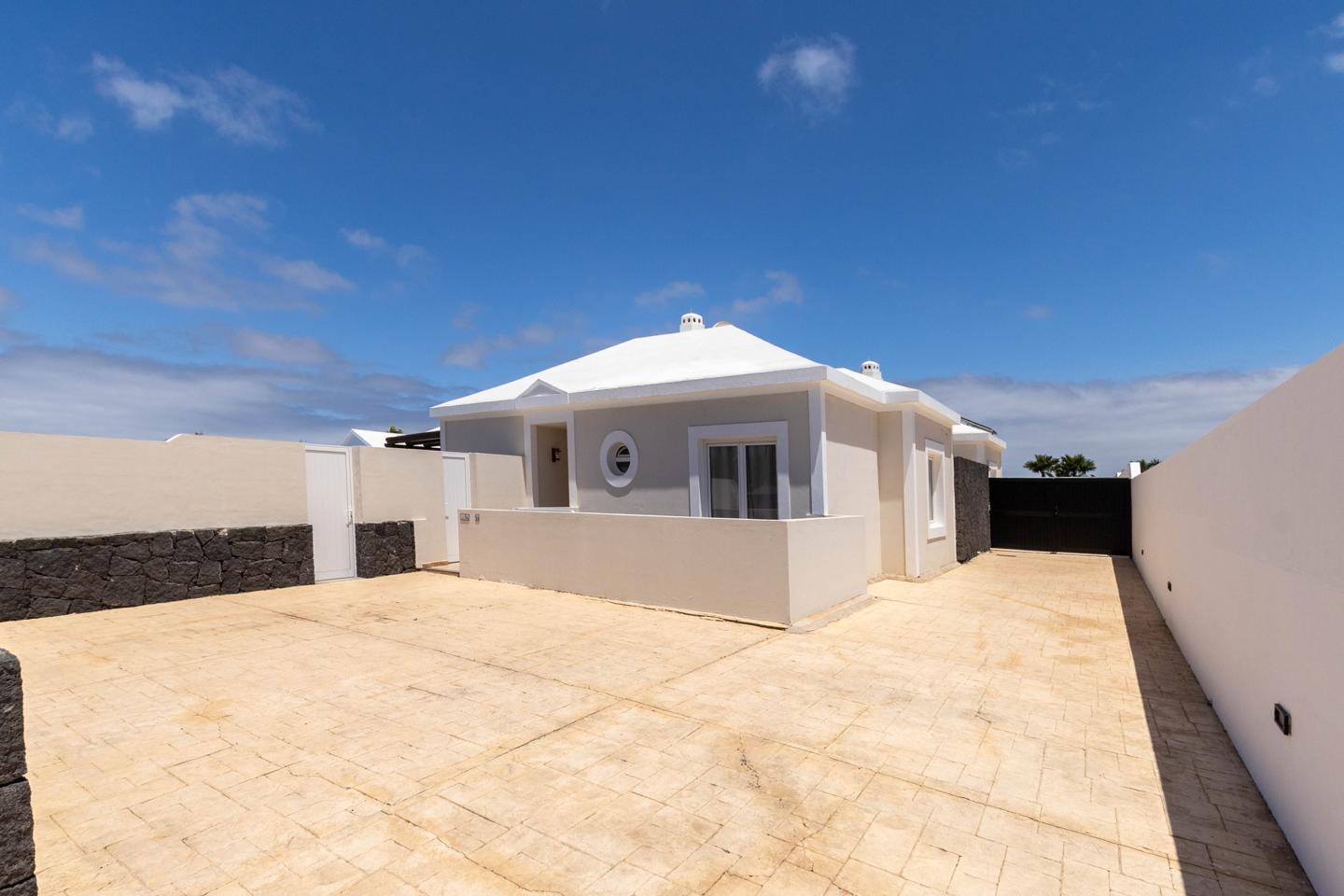 Versatile 4 Bed Costa Papagayo Villa With Pool