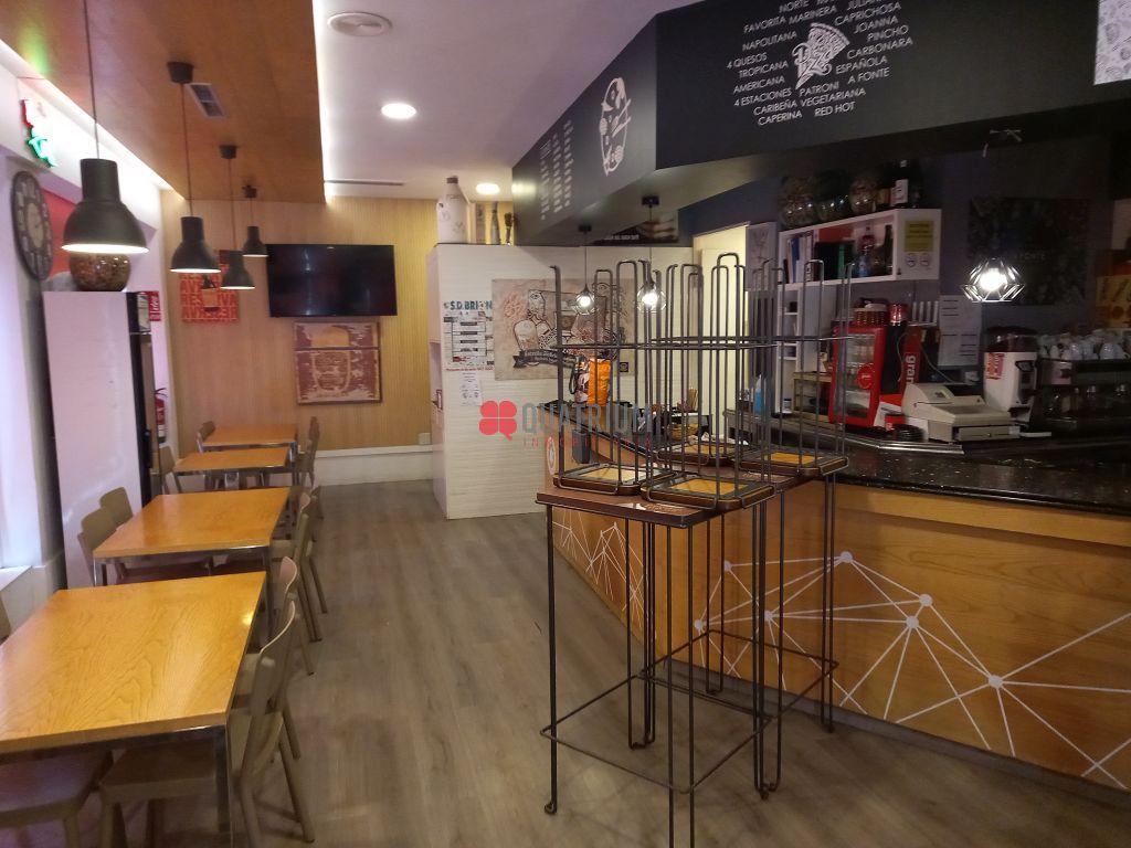 Local en Mahía, Ames, A Coruña de 125 m2