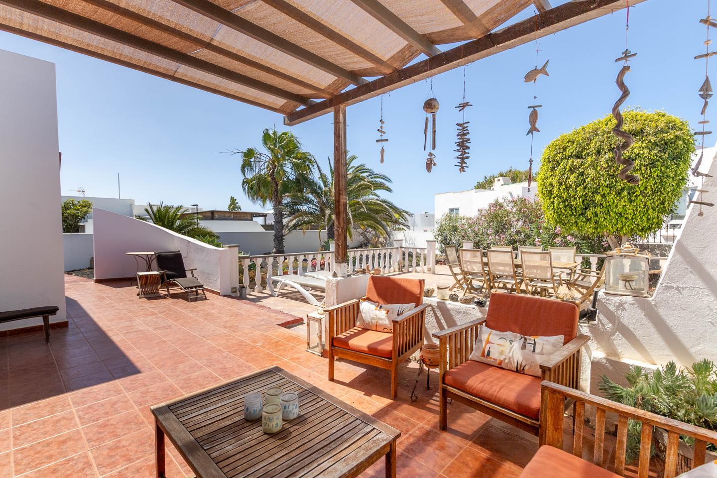 Lovely 2 Bed Villa On Spacious Plot With Gardens