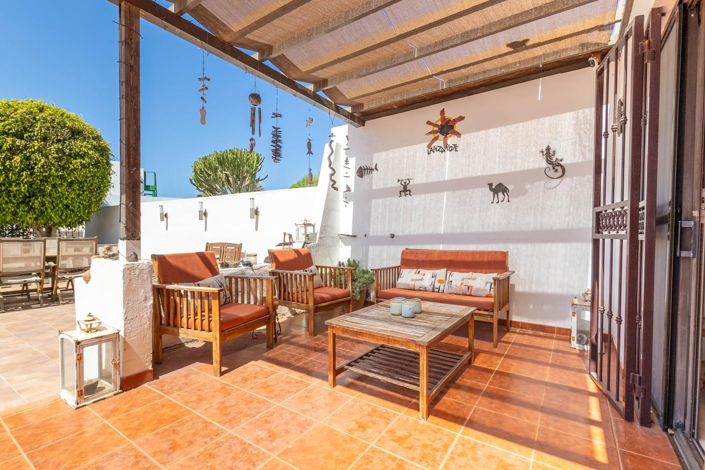 Lovely 2 Bed Villa On Spacious Plot With Gardens
