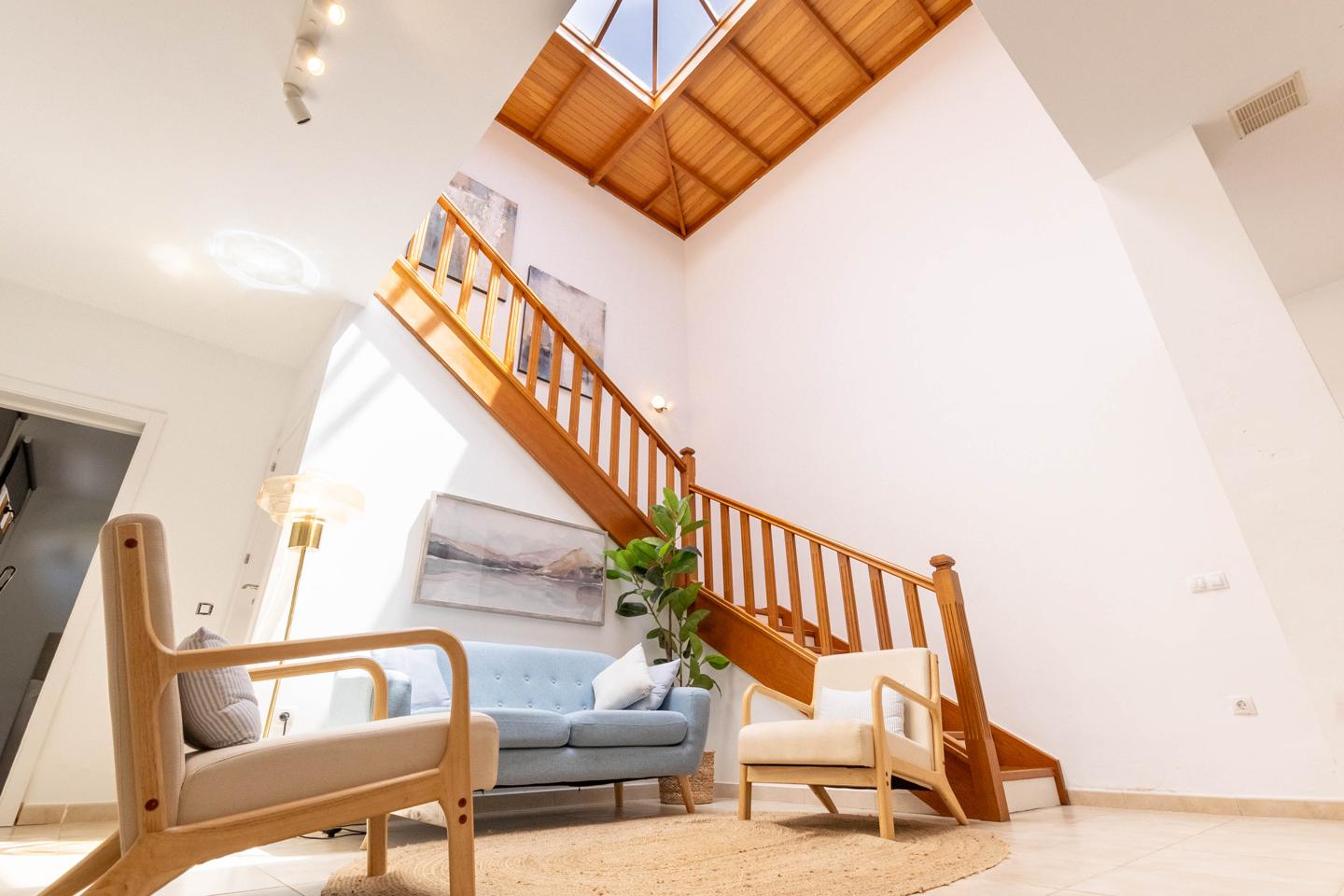 Stylish 5 Bed Villa With Superb Outdoor Spaces