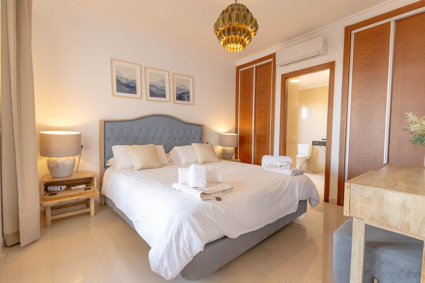 Stylish 5 Bed Villa With Superb Outdoor Spaces