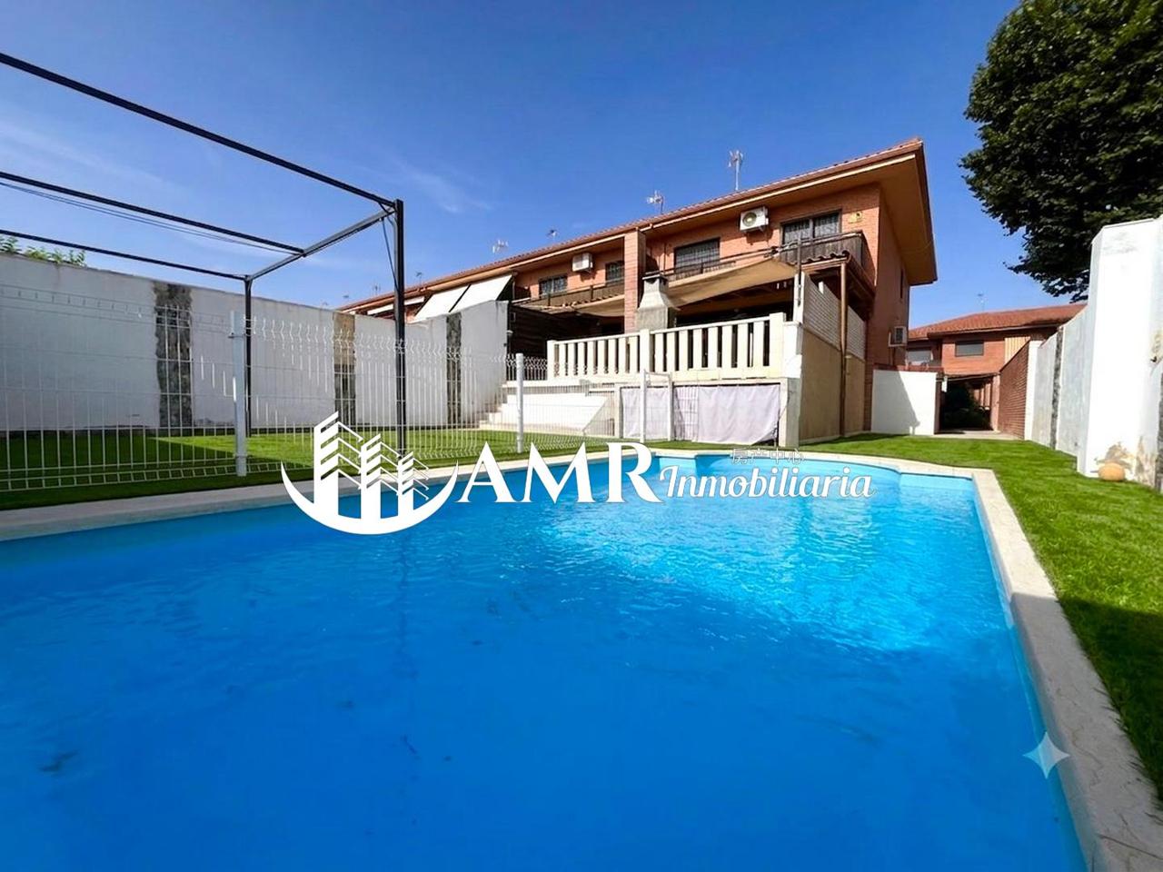 Casa / chalet en Seseña, Toledo de 280 m2