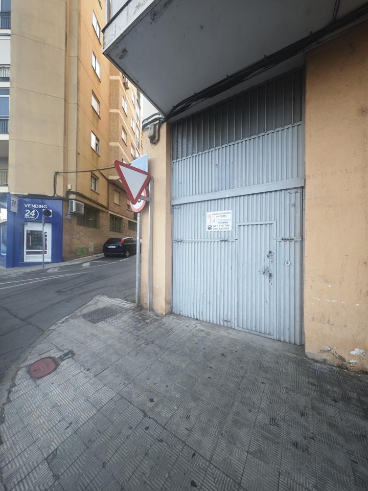 Plaza de parking en avenida del valle, Plasencia, Cáceres de 45 m2