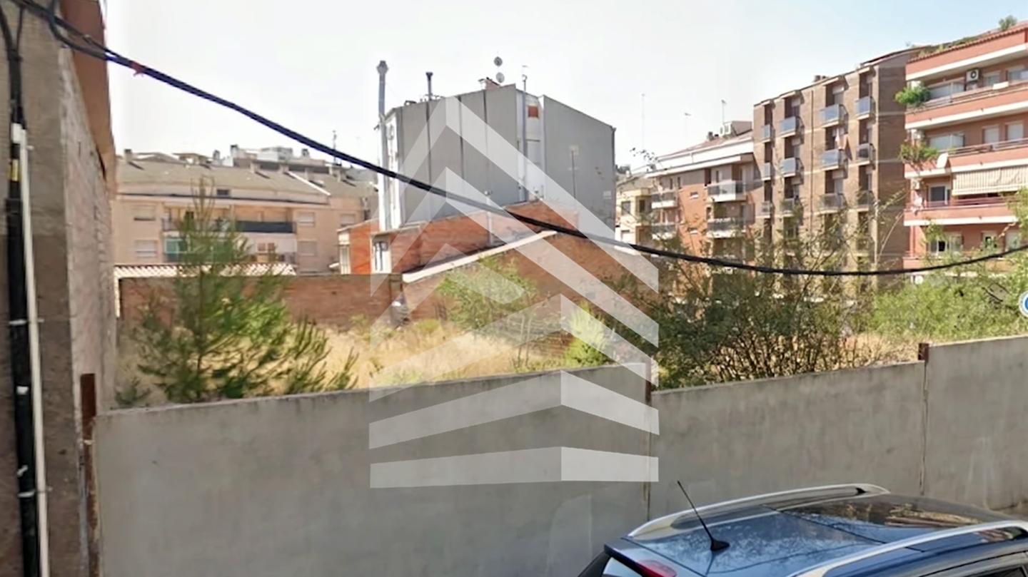 terrenos en manresa · carrer-de-les-tortonyes-08242 153000€