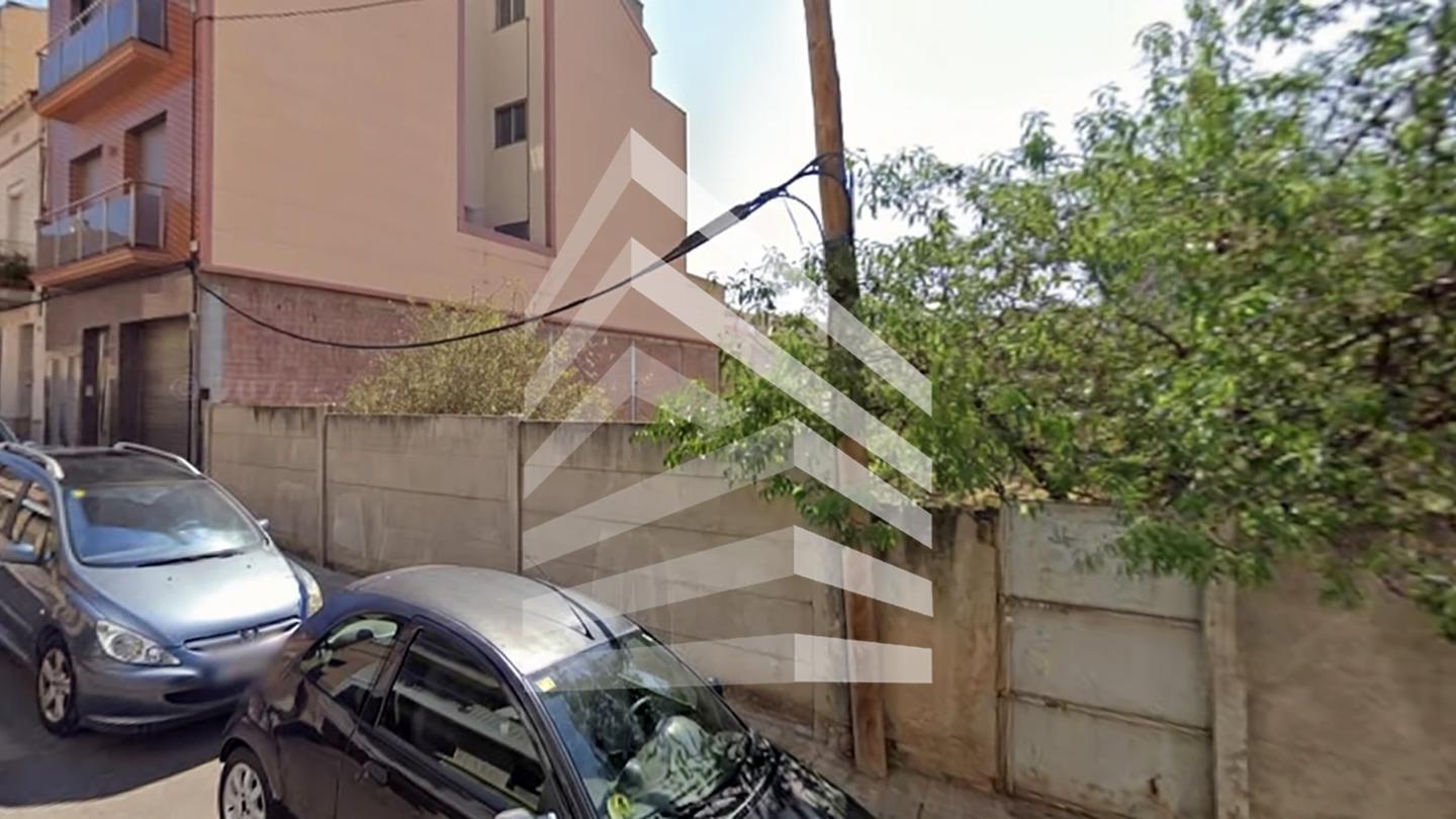 terrenos en manresa · carrer-de-les-tortonyes-08242 153000€