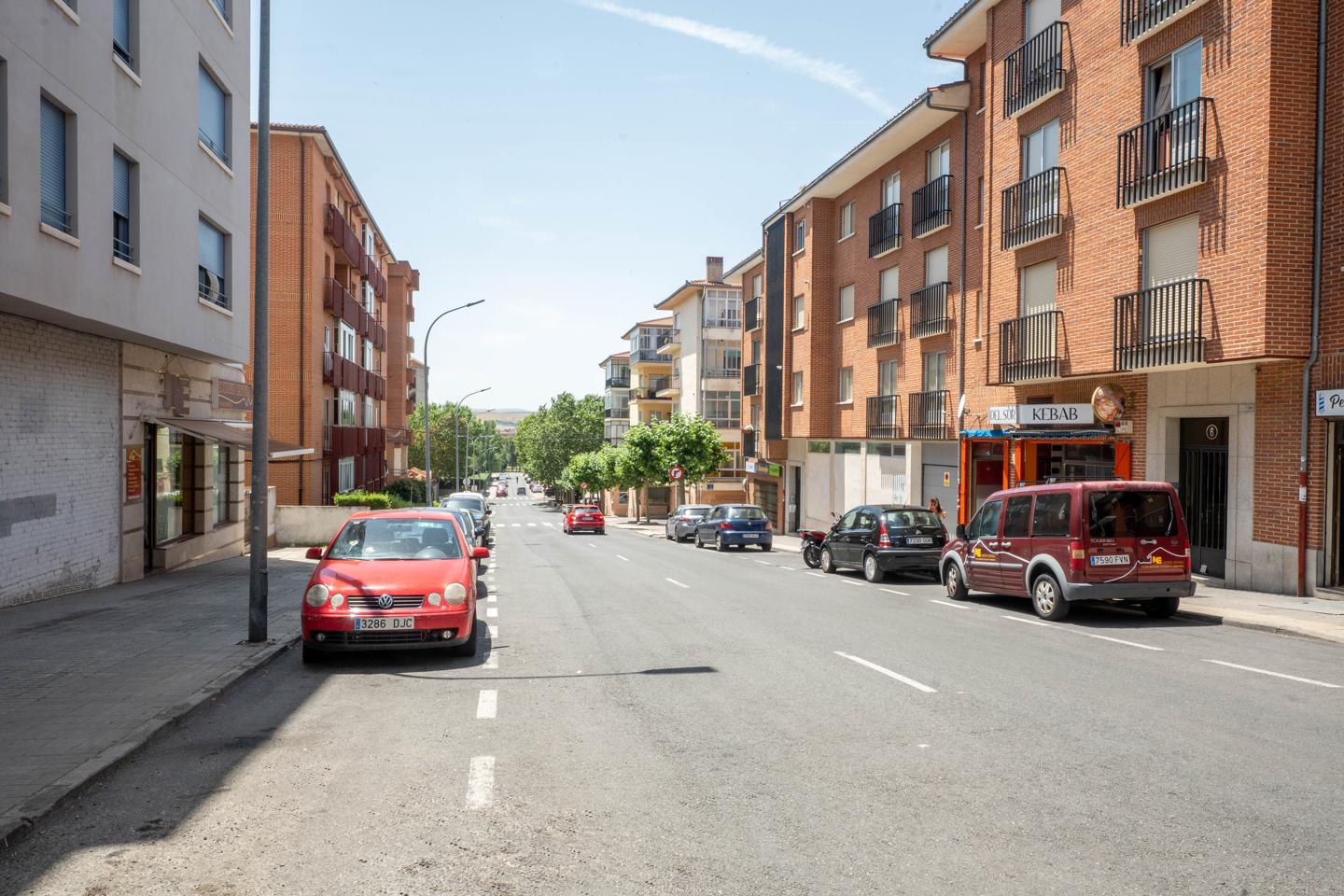 LOCAL de GRAN SUPERFICIE en zona SUR de Ávila