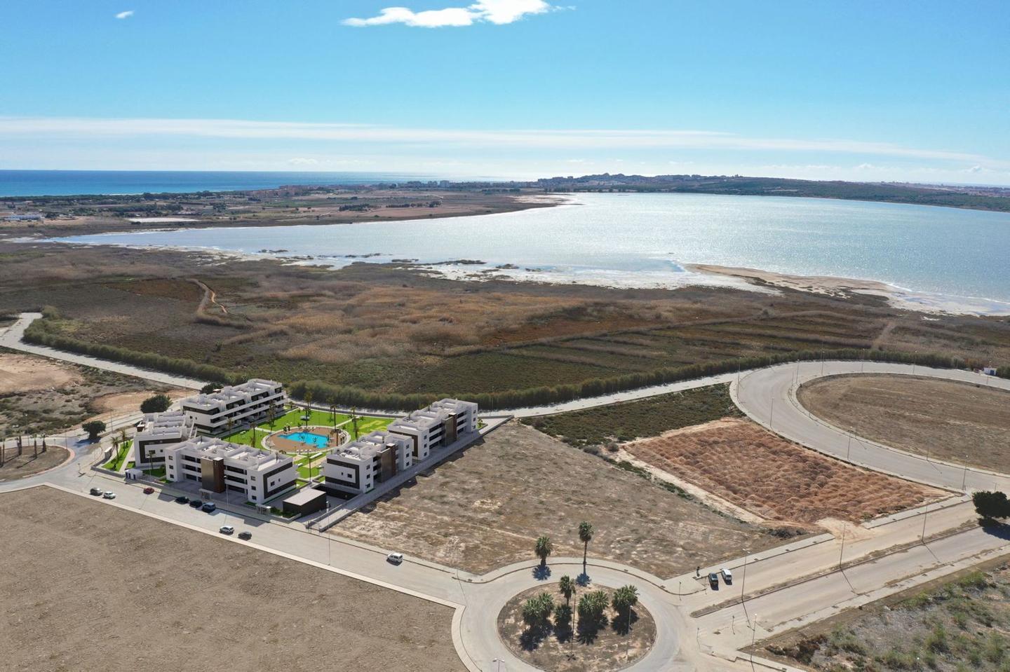 Piso en Calle del contueso, Guardamar del Segura, Alicante de 86 m2