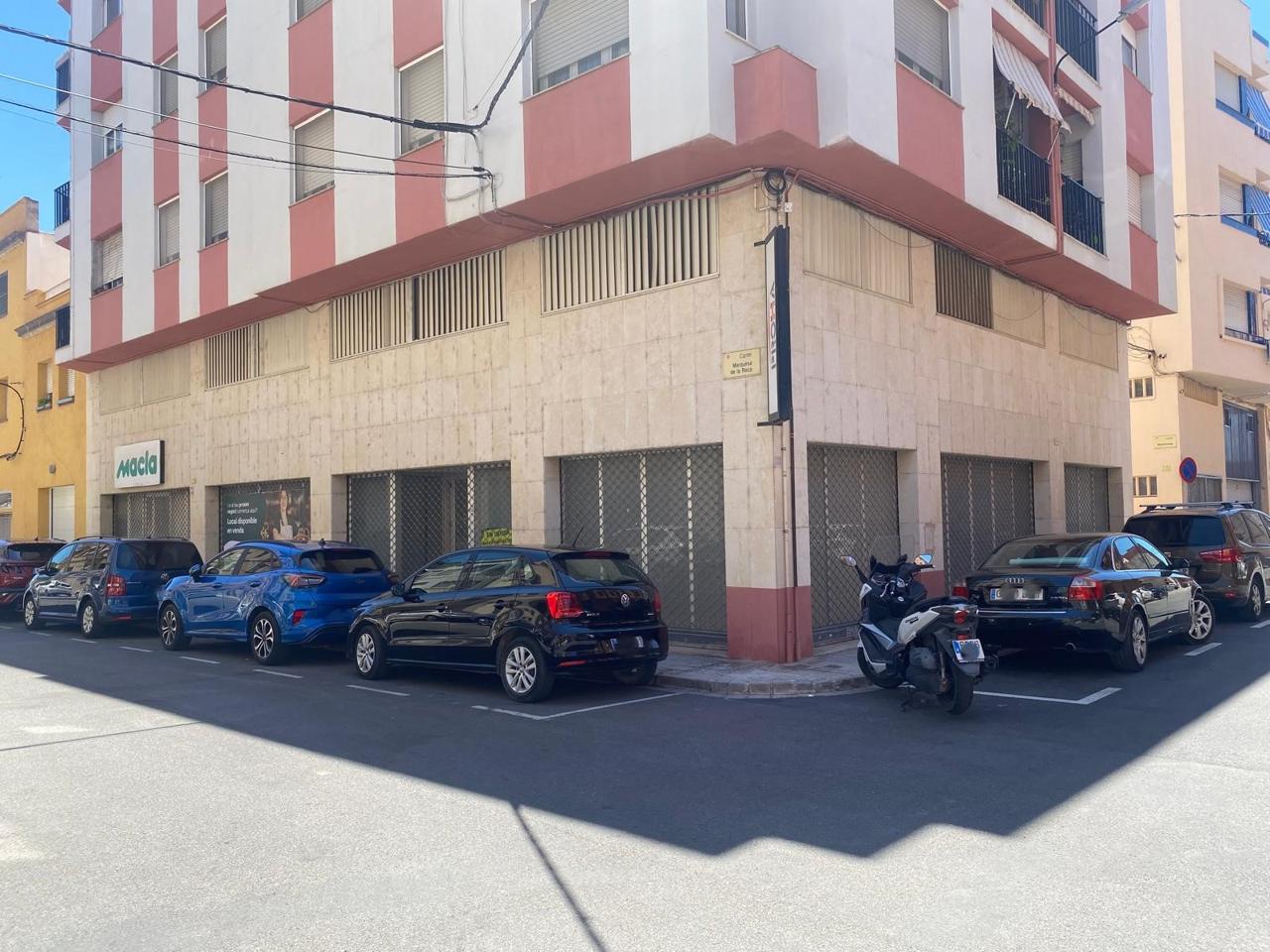 Local en Carrer de Masdenverge, Tortosa, Tarragona de 837 m2