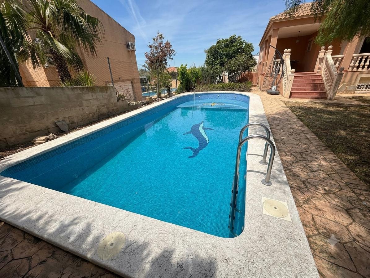 Casa / chalet en Carrer el Taronger, busot, Alicante de 166 m2