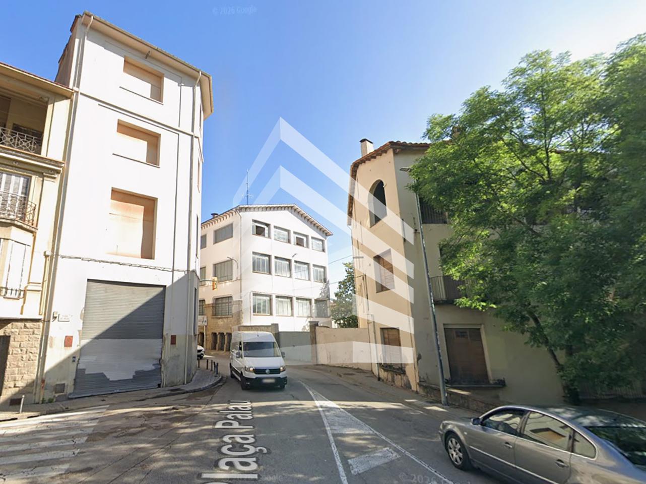 nave-industrial en olot · carrer-pare-antoni-soler-17800 800000€