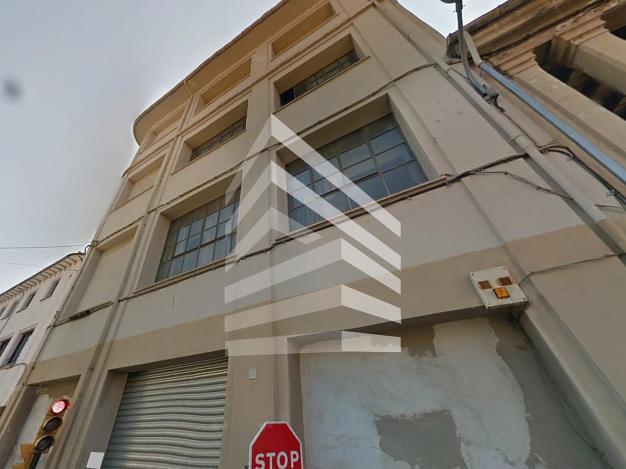 nave-industrial en olot · carrer-pare-antoni-soler-17800 800000€