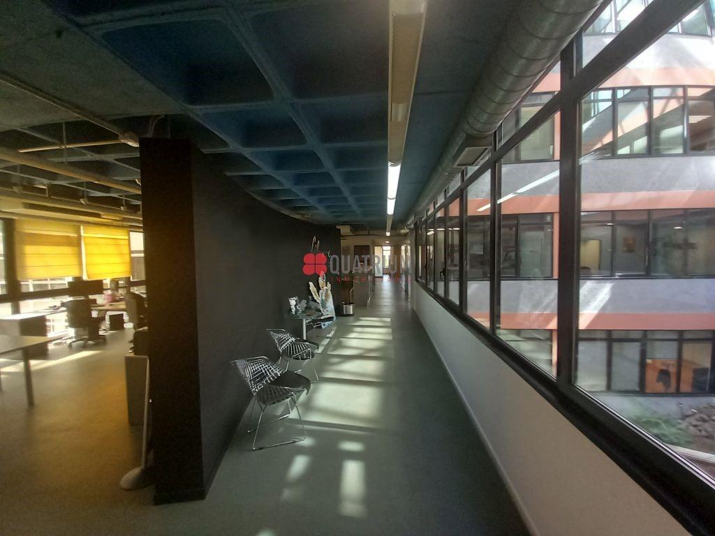 Oficina en Praza Europa, Santiago de Compostela, A Coruña de 781 m2