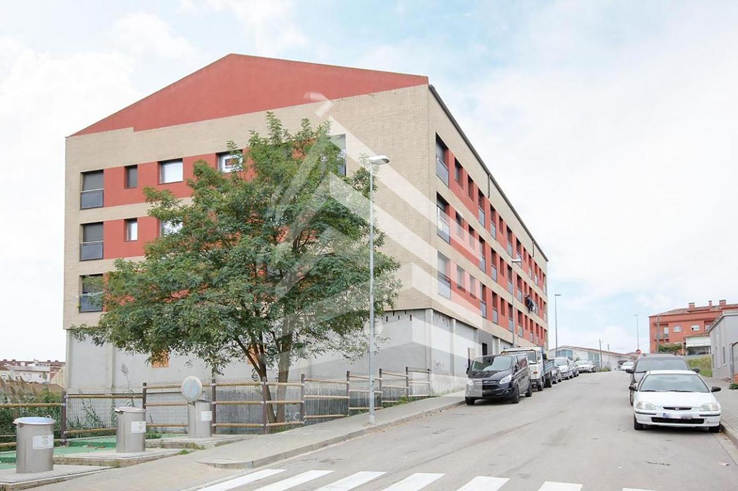 edificio en tordera · carrer-de-santiago-rusinol-08490 1850000€