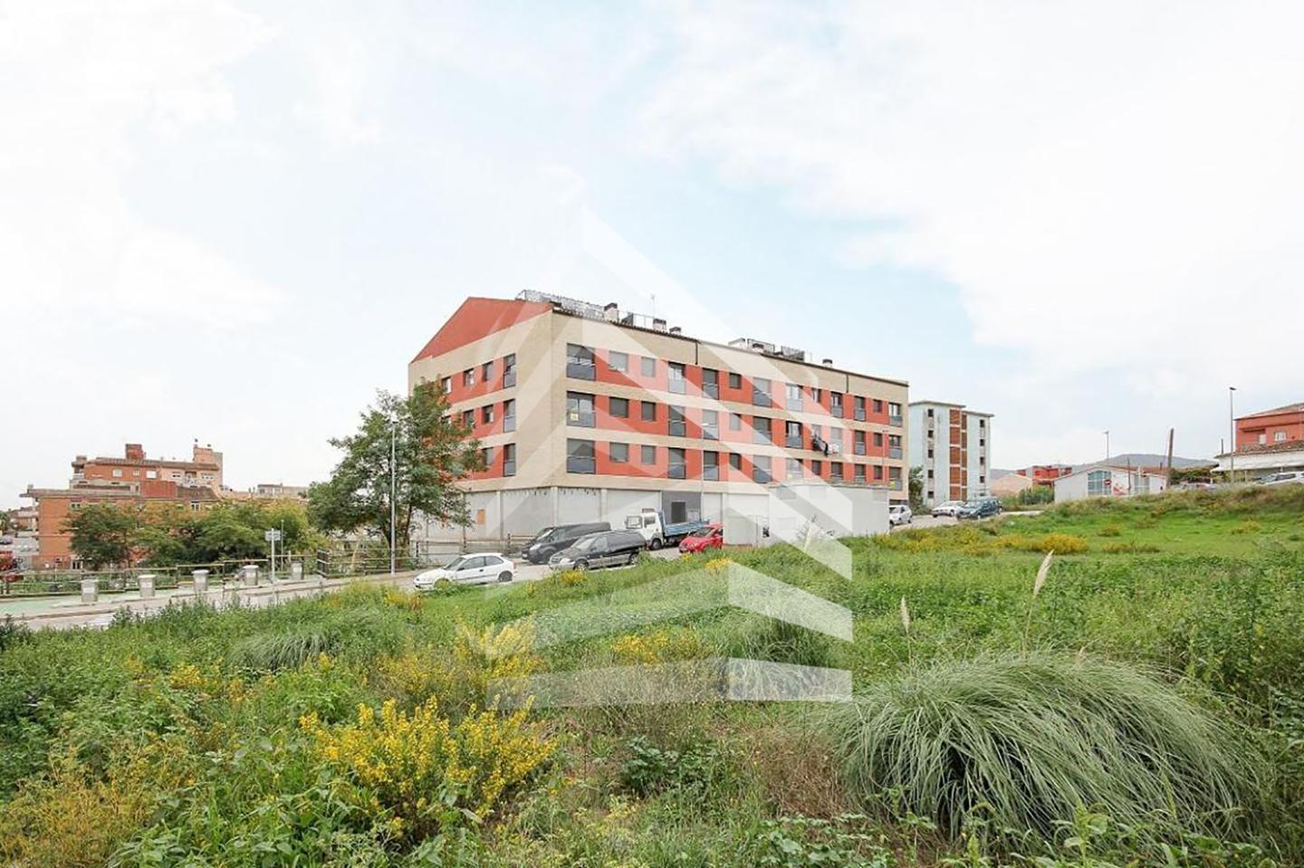 edificio en tordera · carrer-de-santiago-rusinol-08490 1850000€