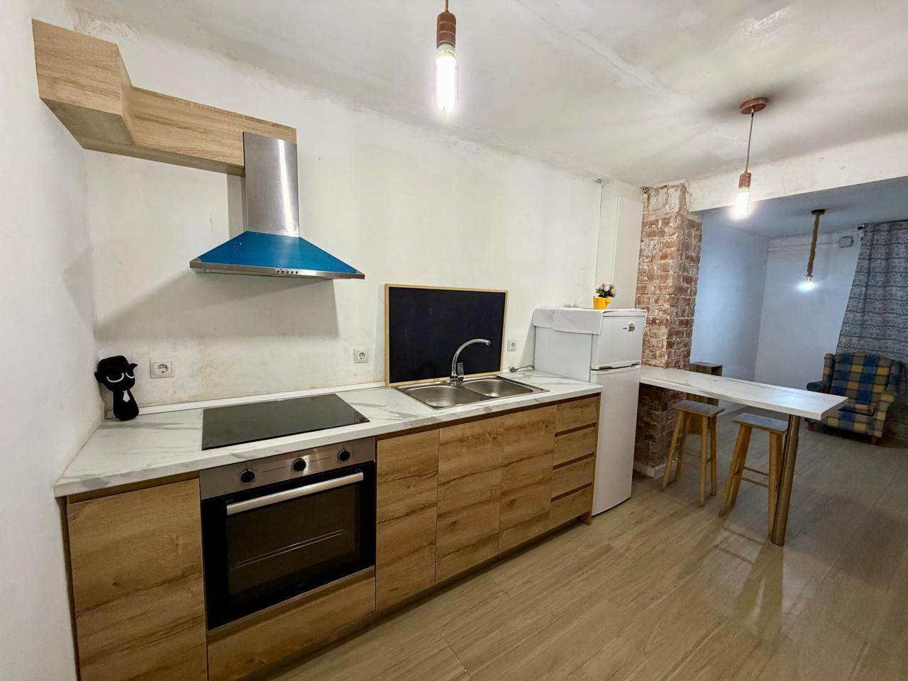 local en montcada-i-reixac ·  85000€