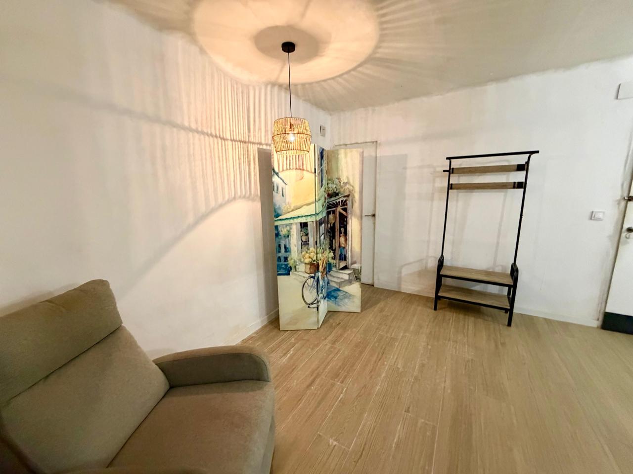 local en montcada-i-reixac ·  85000€