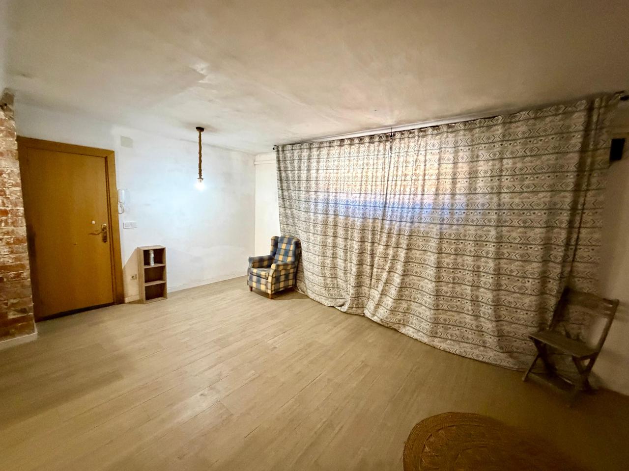 local en montcada-i-reixac ·  85000€