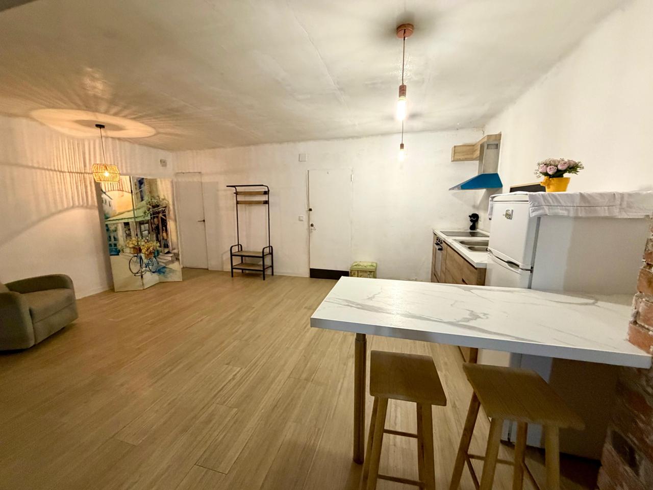 local en montcada-i-reixac ·  85000€