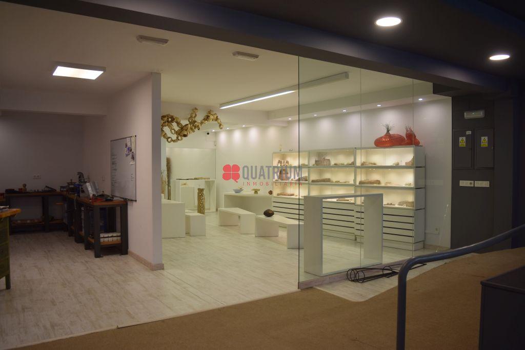 Local en Rúa de Alfredo Brañas, Santiago de Compostela, A Coruña de 264 m2