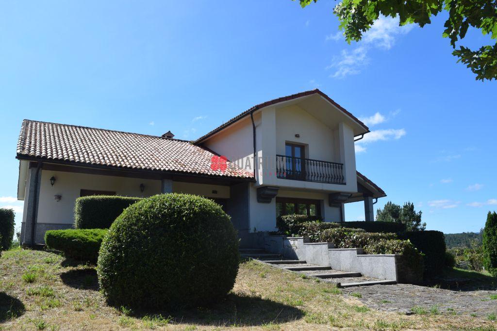 Casa / chalet en Chantada, A Baña, La Coruña de 537 m2