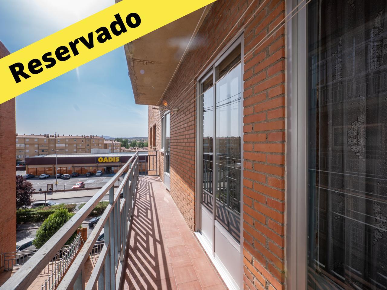 Luminoso PISO de 3 DORMITORIOS con TERRAZA en la Zona Sur de Ávila