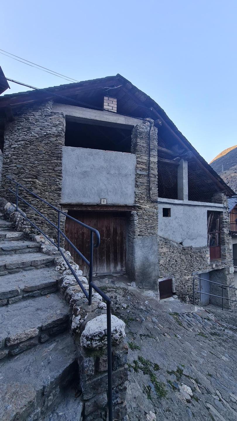 Casa rústica en De La Carruga, Llavorsí, Lleida de 107 m2