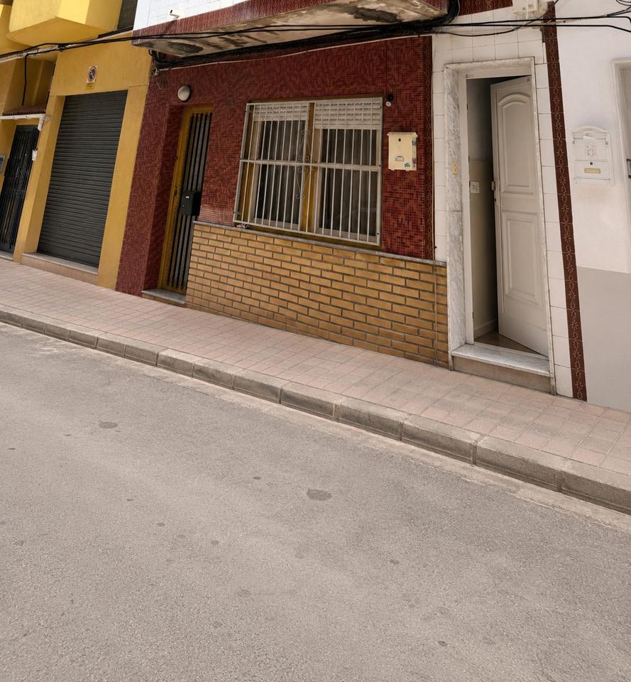Casa / chalet en Calle Concordia, Torrevieja, Alicante de 130 m2