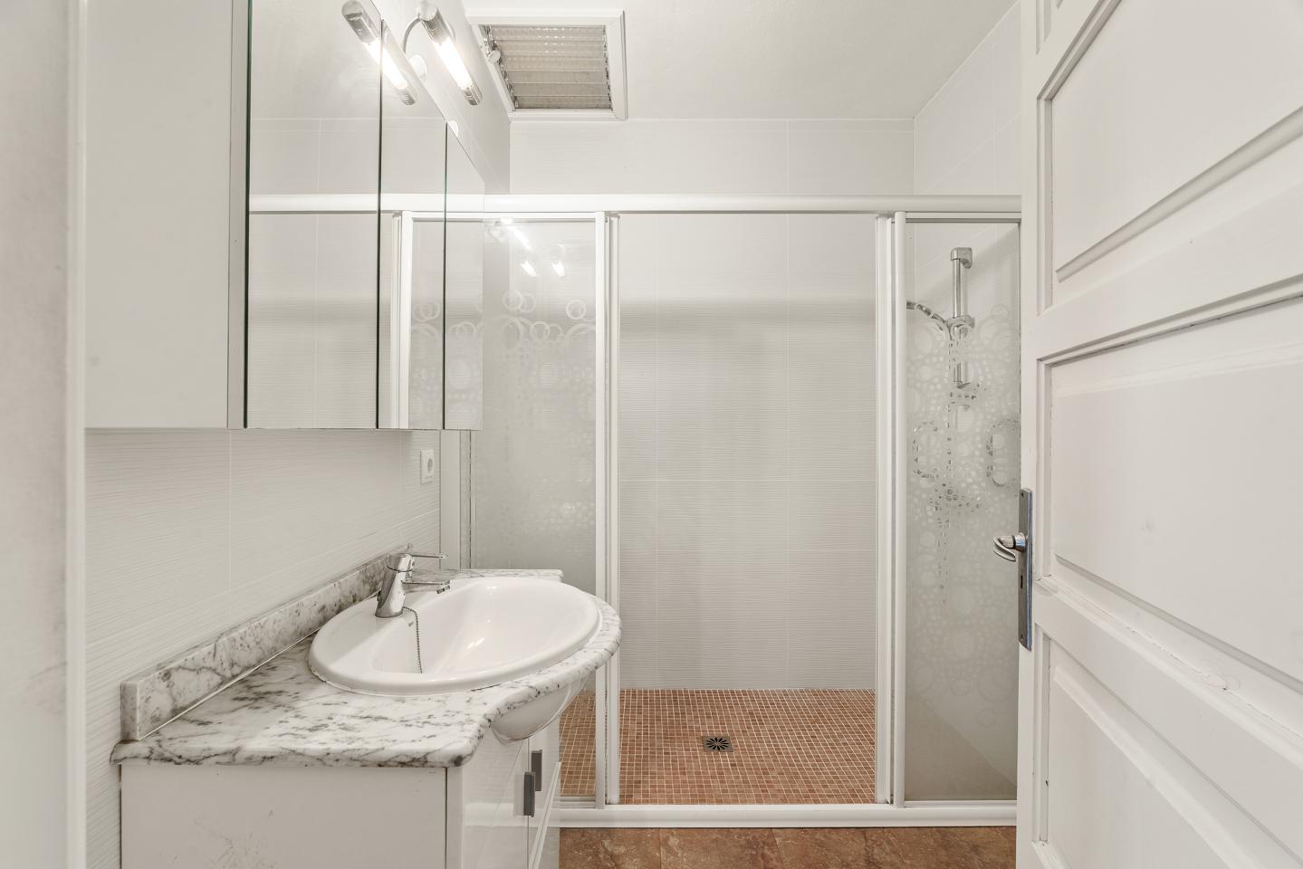 Chalet con jardín y posibilidad de piscina a pocos pasos del mar — Sant Elm — Foto 13